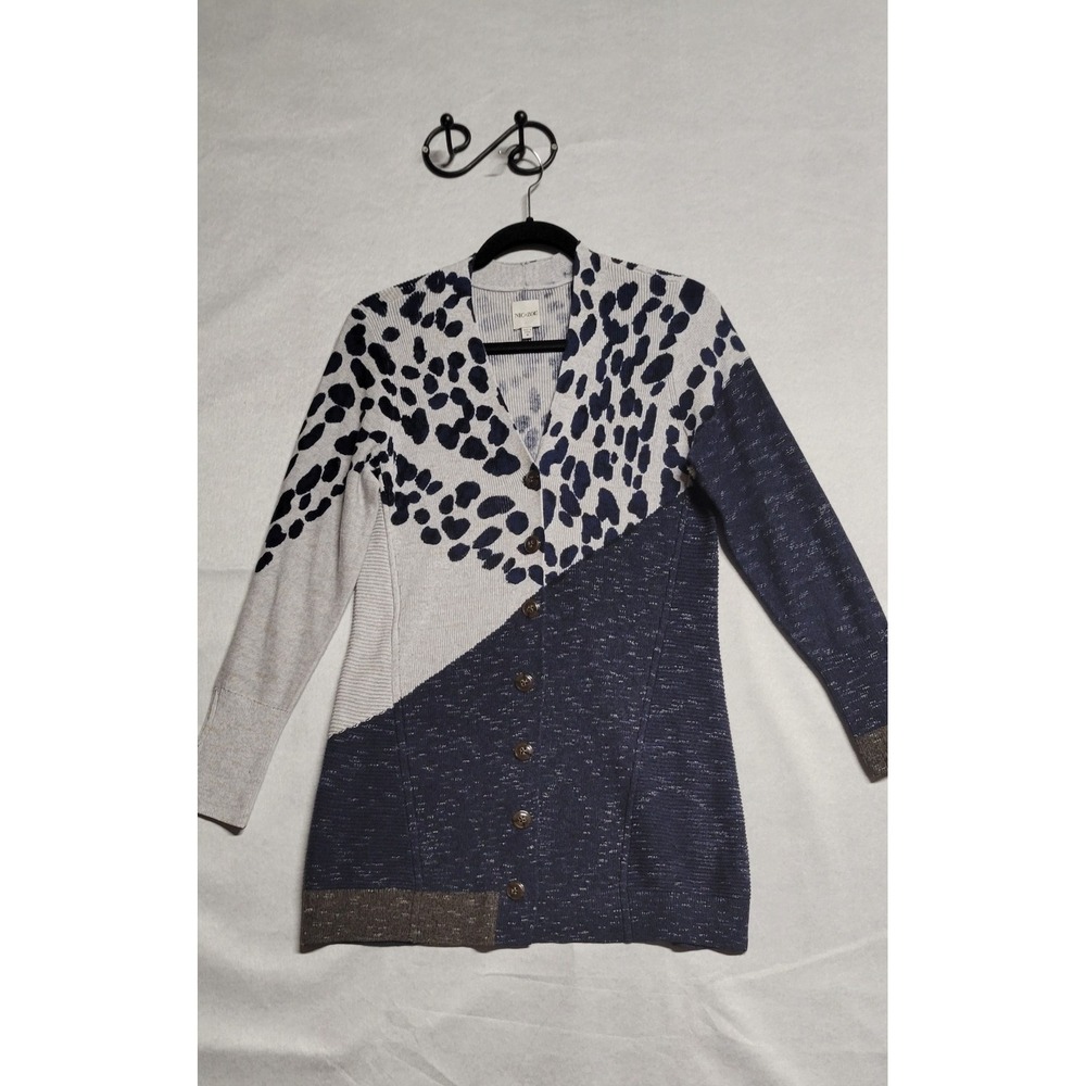 NIC+ZOE Size S Blue/White Animal Print V-Neck Button Front Cardigan Sweater